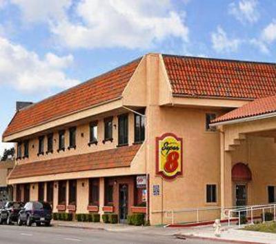 фото отеля Super 8 Motel Hayward Downtown