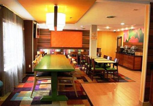 фото отеля Fairfield Inn Orangeburg