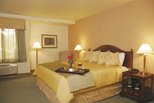 фото отеля Heritage Hotel Southbury