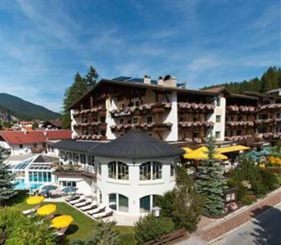 фото отеля Hotel Alpenhof Ehrwald