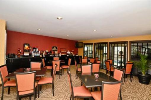 фото отеля Best Western Saluki Inn