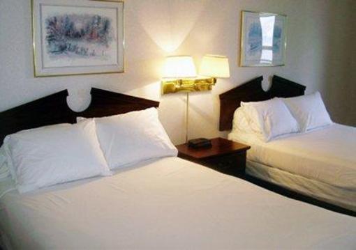 фото отеля Clarion Inn Wakefield