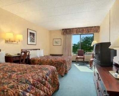 фото отеля Days Inn Maplewood Hotel & Conference Center