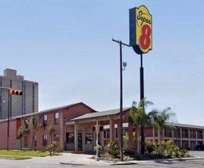 фото отеля Super 8 Laredo