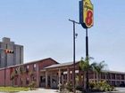 фото отеля Super 8 Laredo
