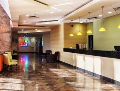 фото отеля Howard Johnson Plaza Hotel Miami Airport