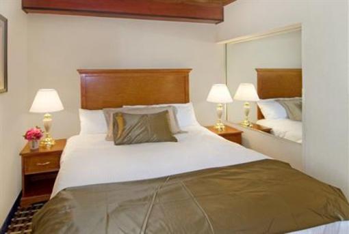 фото отеля Best Western Fort Washington Inn