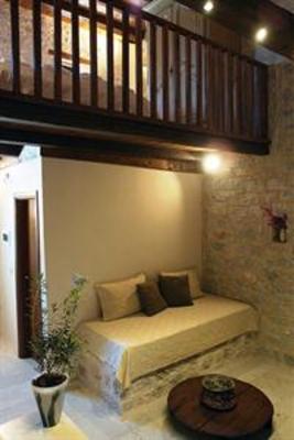 фото отеля Petra & Fos Boutique Hotel & Spa Oitylo