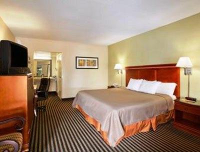 фото отеля Howard Johnson Express Inn - Washington