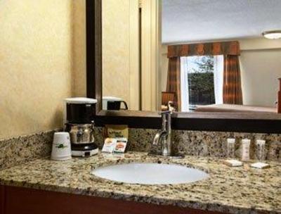 фото отеля Howard Johnson Express Inn - Washington