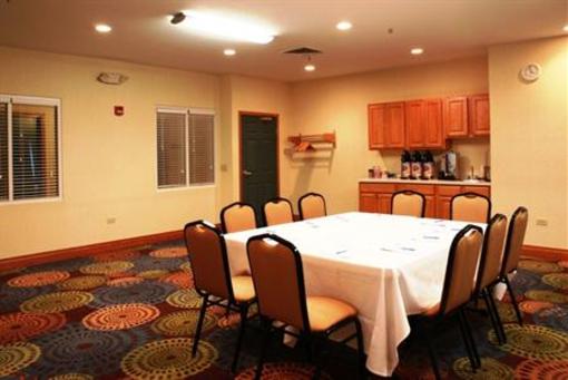 фото отеля Holiday Inn Express Hotel & Suites Chicago-Deerfield Lincolnshire