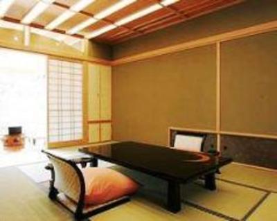 фото отеля Ryotei Rangetsu Ryokan Hotel Kyoto