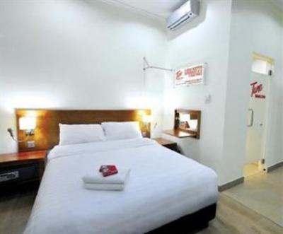 фото отеля Tune Hotels .com - 1Borneo Kota Kinabalu