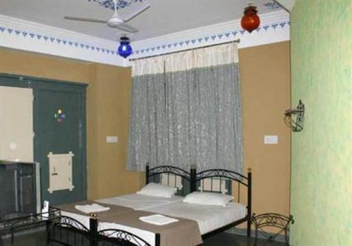 фото отеля Hotel Udai Niwas