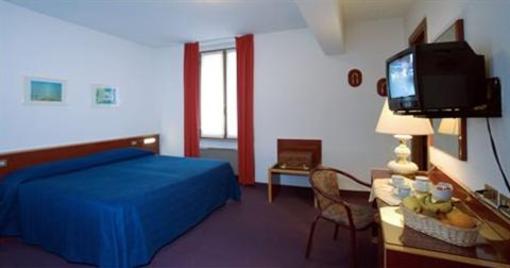 фото отеля Hotel Alexander Genoa