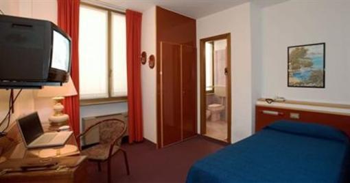фото отеля Hotel Alexander Genoa