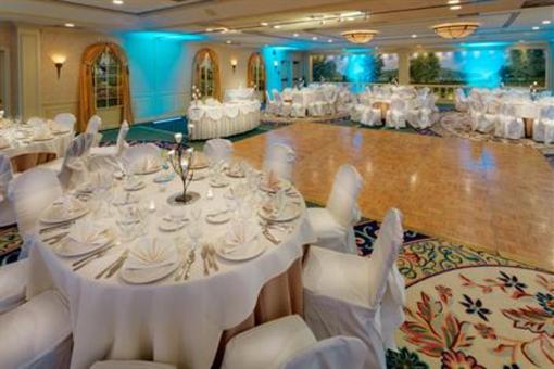 фото отеля Holiday Inn Mt. Kisco Westchester Cty