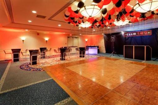 фото отеля Holiday Inn Mt. Kisco Westchester Cty