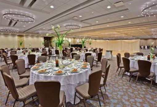 фото отеля Crowne Plaza Chicago O'Hare