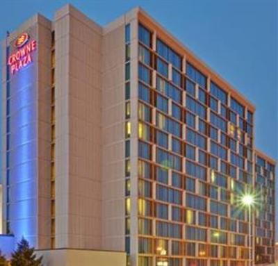 фото отеля Crowne Plaza Chicago O'Hare