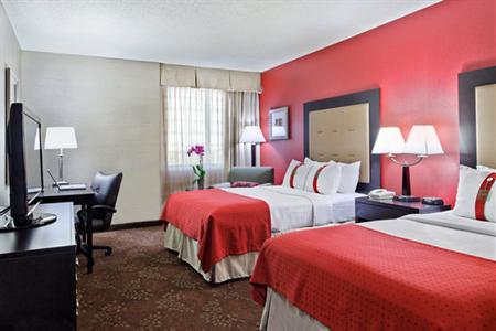 фото отеля Holiday Inn Cincinnati-Airport
