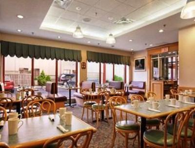 фото отеля Travelodge Hotel by the Falls