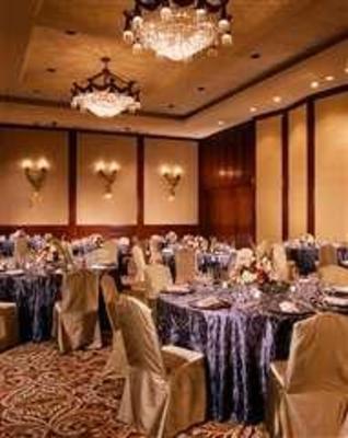 фото отеля BEST WESTERN PLUS Carlyle Inn