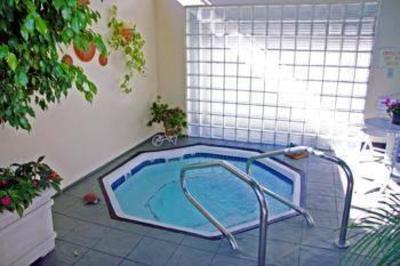 фото отеля BEST WESTERN PLUS Carlyle Inn