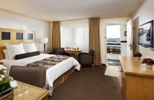 фото отеля BEST WESTERN PLUS Carlyle Inn