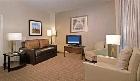 фото отеля Embassy Suites Alexandria-Old Town