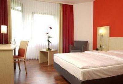 фото отеля Hotel My Poppelsdorf