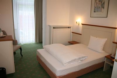 фото отеля Hotel Victoria Bad Mergentheim