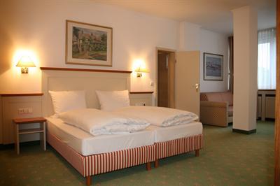 фото отеля Hotel Victoria Bad Mergentheim