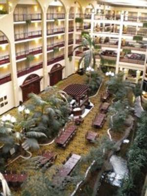 фото отеля Embassy Suites Hotel Cincinnati Northeast (Blue Ash)