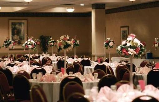 фото отеля Embassy Suites Hotel Cincinnati Northeast (Blue Ash)