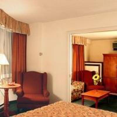фото отеля Days Inn Montreal Downtown