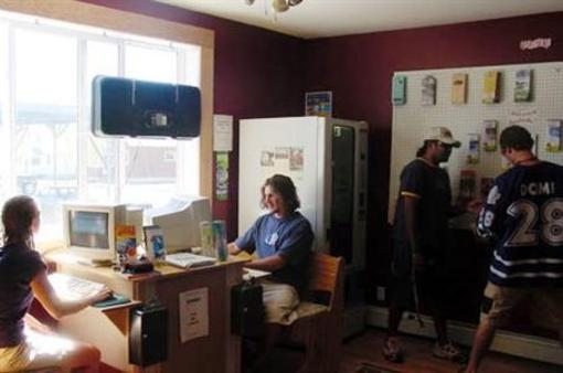 фото отеля Samesun Backpacker Lodges - Revelstoke