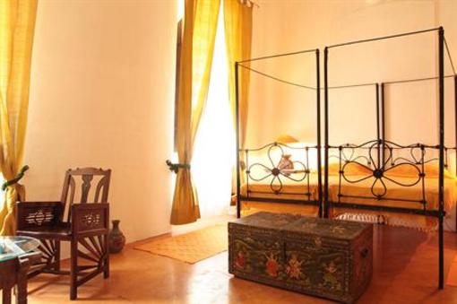 фото отеля Villa Helena Pondicherry