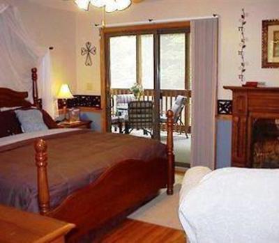 фото отеля Deer Creek Bed & Breakfast Litchfield (Ohio)