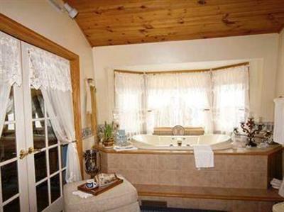 фото отеля Deer Creek Bed & Breakfast Litchfield (Ohio)