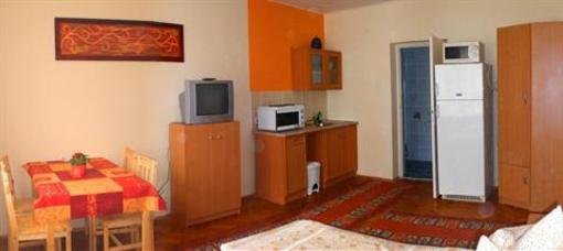 фото отеля Almadi Apartments