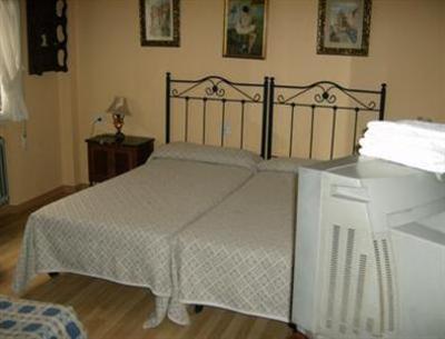 фото отеля Hostal Libertad Gijon