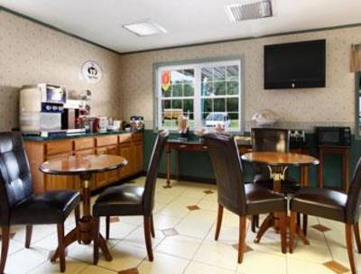 фото отеля Super 8 Milford