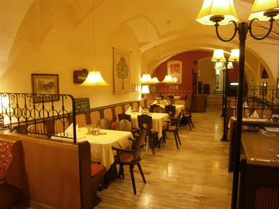 фото отеля Zum Brauhaus Gasthof-Restaurant
