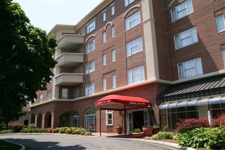 фото отеля Hampton Inn & Suites Stamford