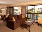 фото отеля Lakeshore Inn
