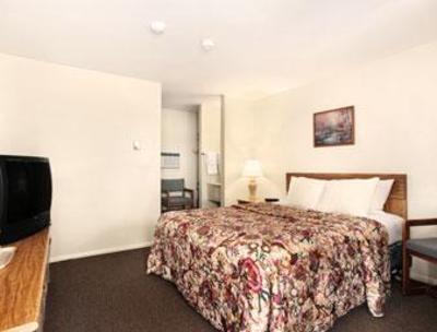фото отеля Travelodge Pulaski