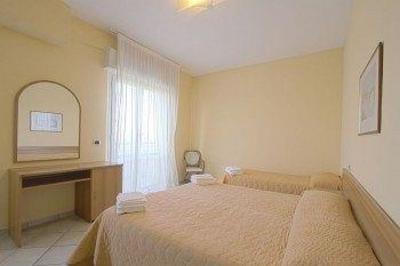 фото отеля Hotel Residence Michaela Cervia