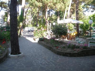 фото отеля Hotel Promenade Cervia