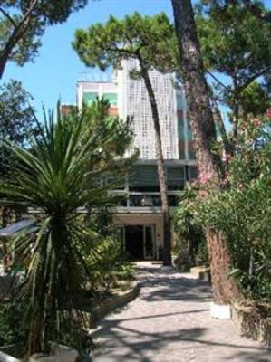 фото отеля Hotel Promenade Cervia